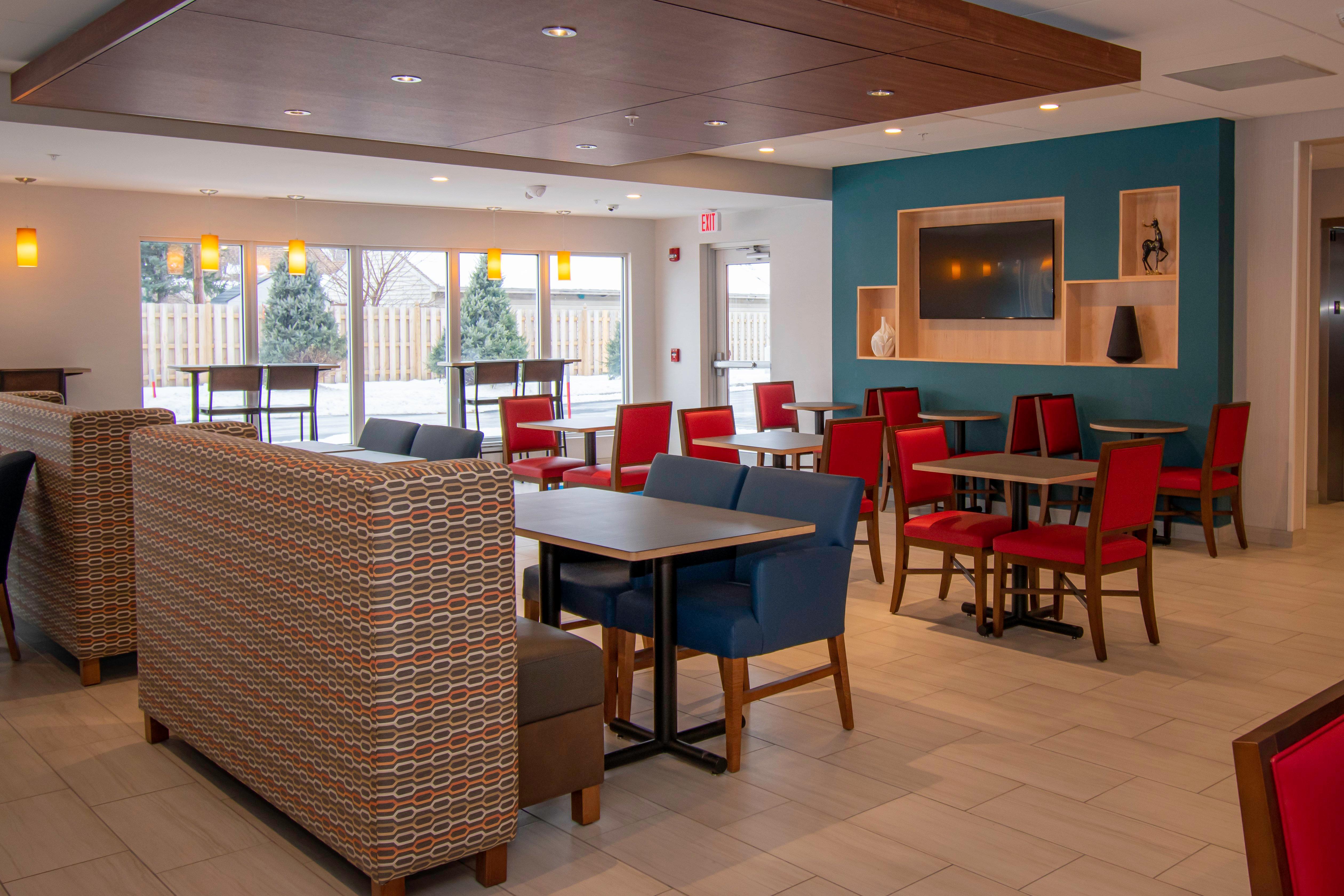 Holiday Inn Express & Suites Tonawanda - Buffalo Area, An Ihg Hotel Buitenkant foto